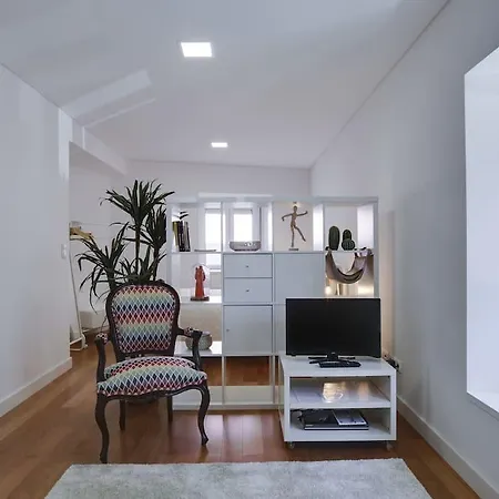 Cozy Studio House Near City Center Lisboa